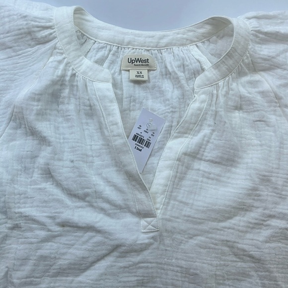 UpWest Coastal Cotton Popover Top N197 - Picture 4 of 5
